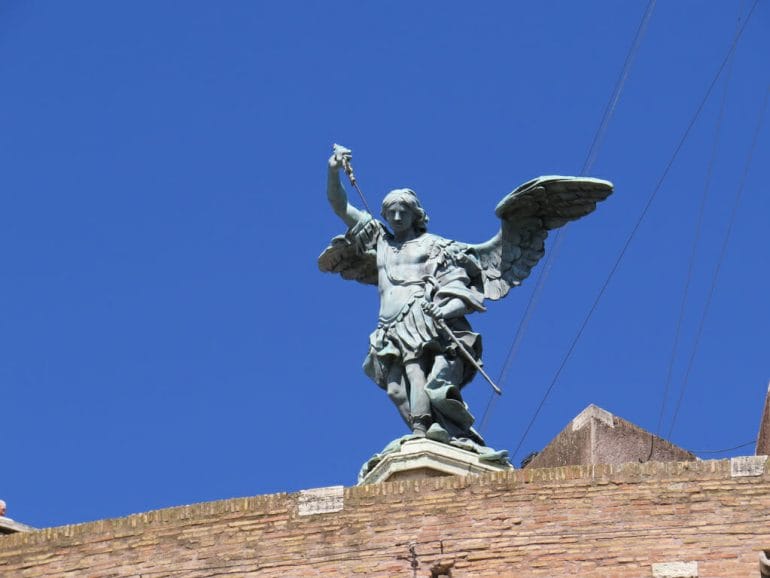 archange statue 