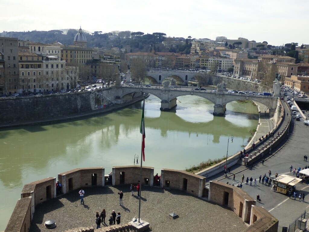 vue de rome chateau saint ange