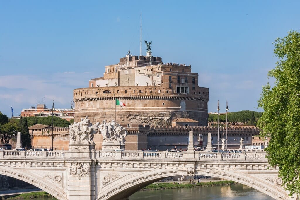 visiter le chateau saint ange