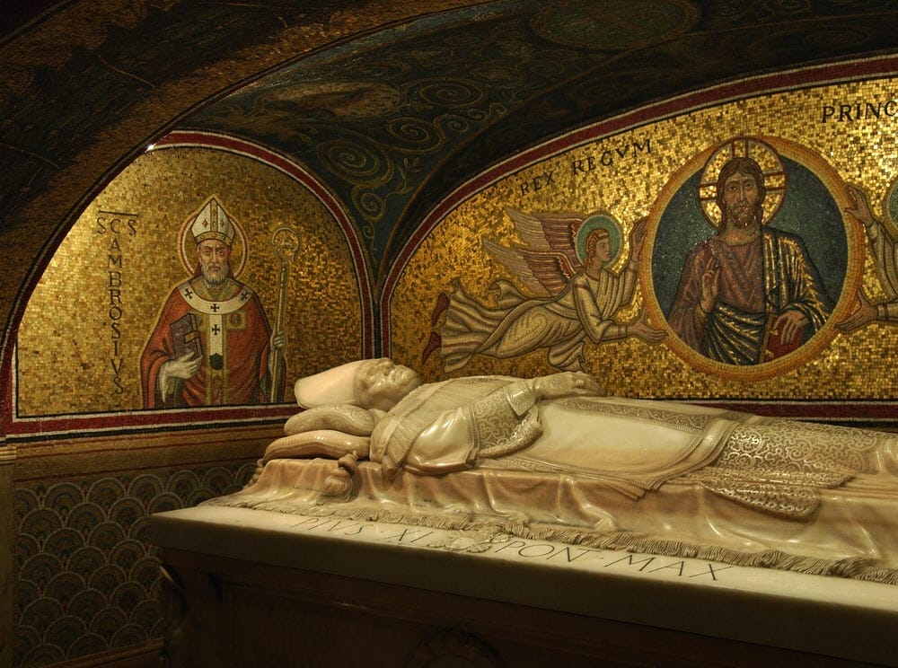 grottes sacrees basilique saint pierre