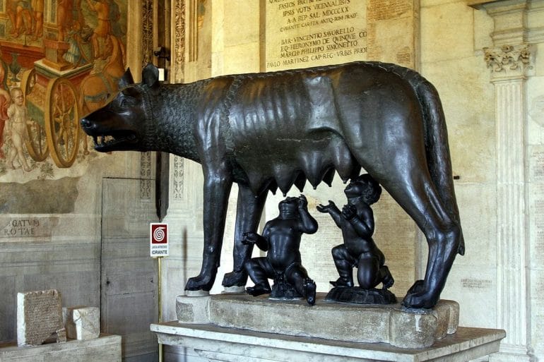 visite musees capitole rome salle louve romulus remus