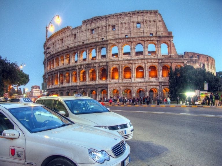 reserver taxi rome colisee