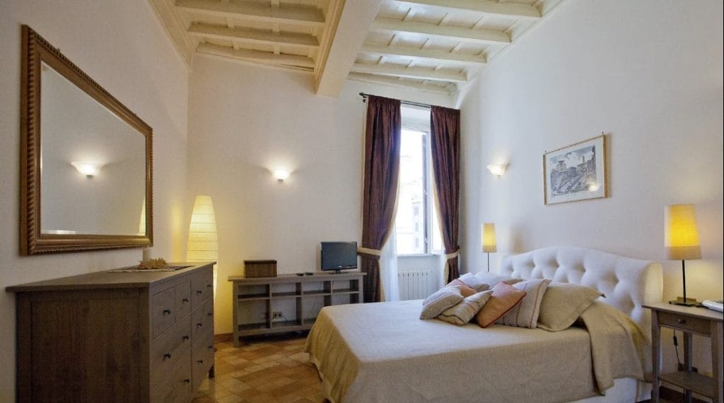 hotel airbnb loger chez francesca (fontaine de Trevi depuis votre fenêtre )