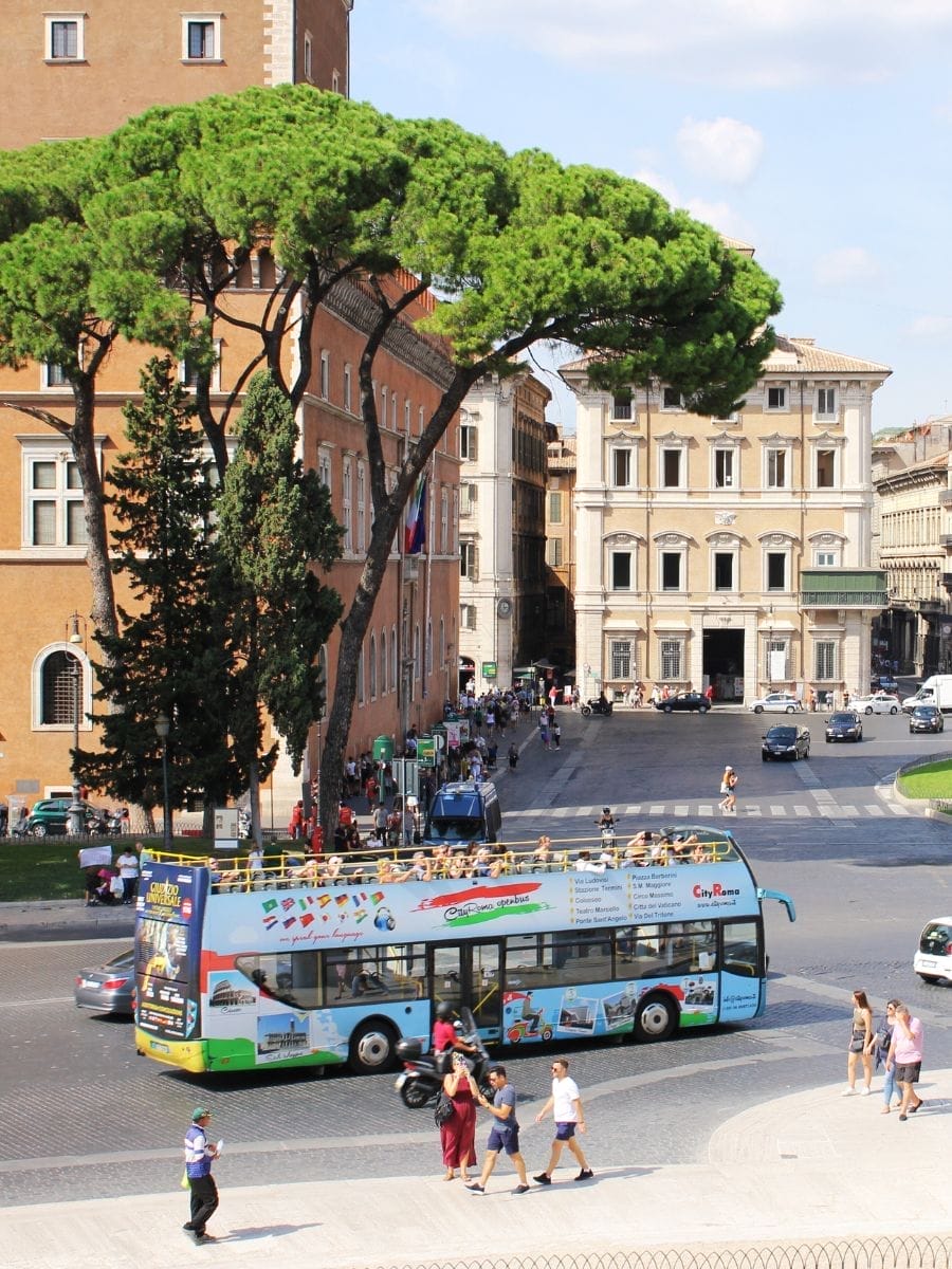 Mon expérience avec les bus touristiques à Rome