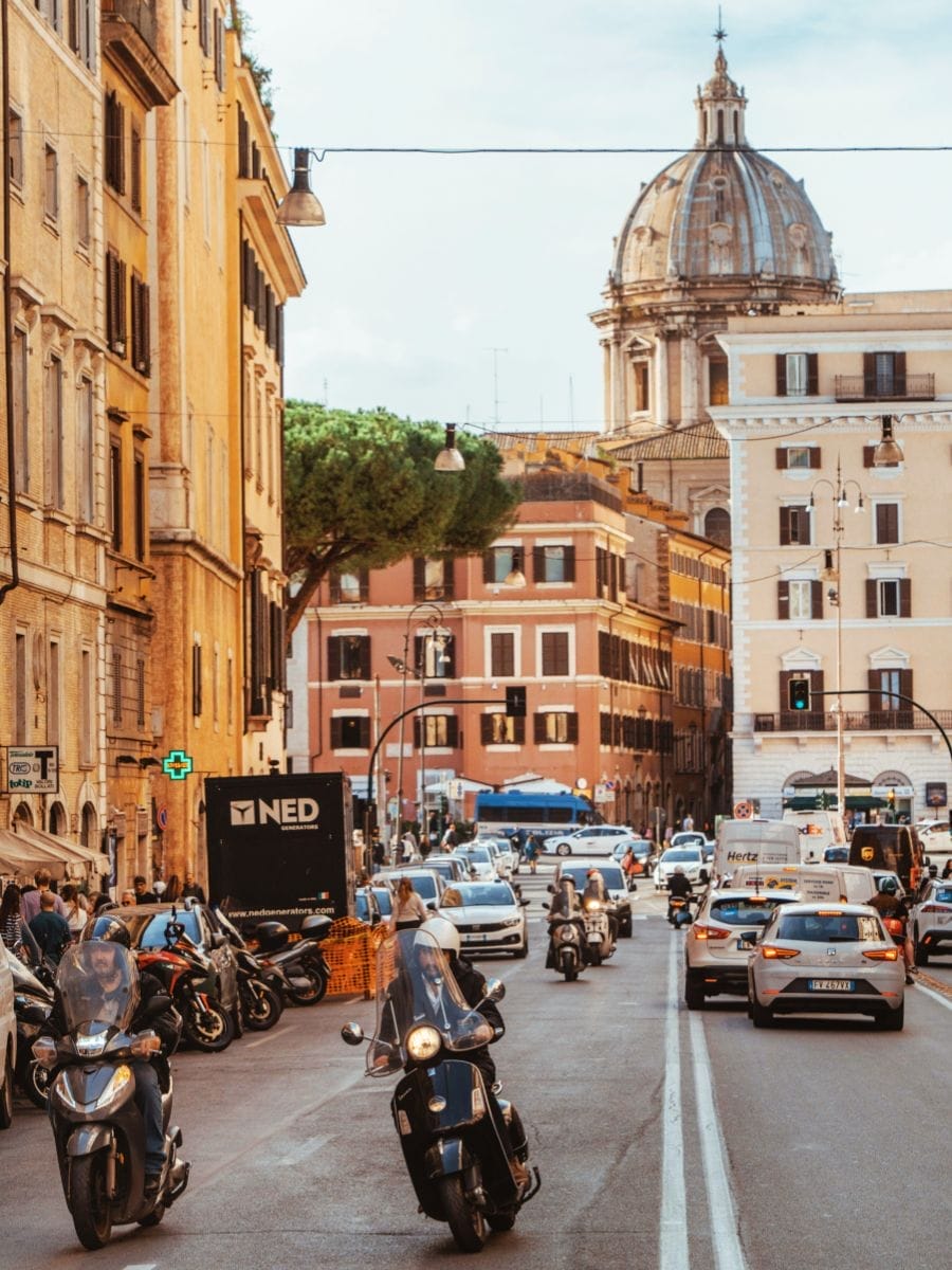 Conduire à Rome