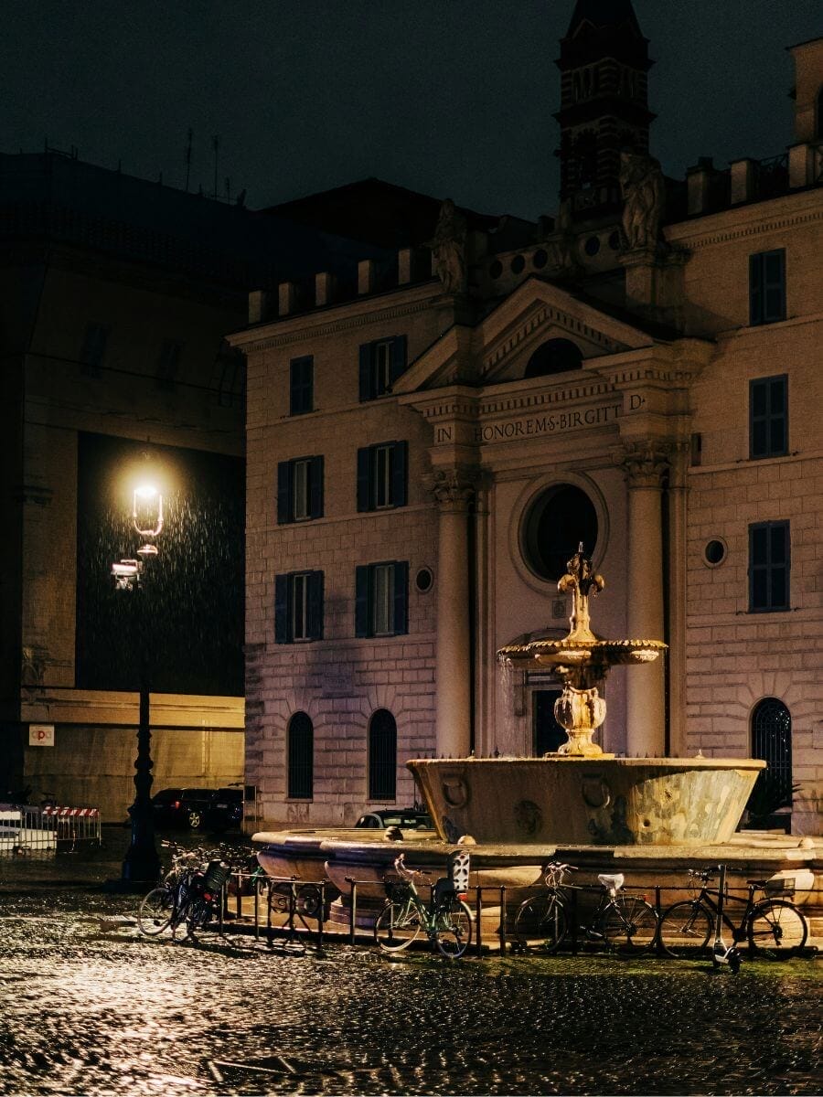 Fontaines de la Piazza Farnese